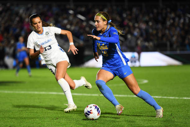 暖心！孙颖莎赛后称现场氛围好，谈与马琳合作：慢慢磨合适应.